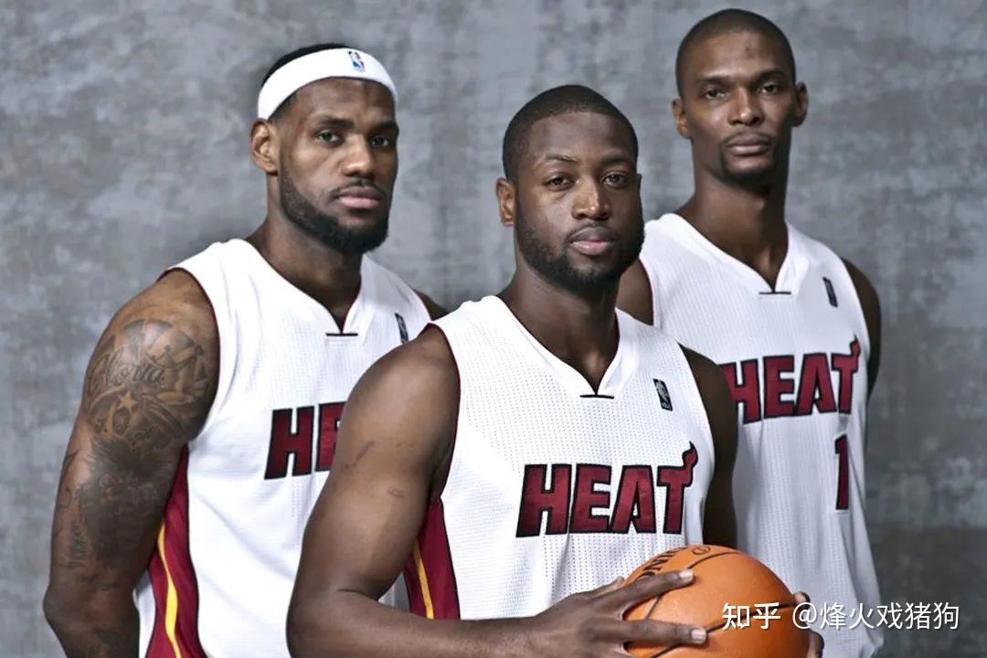 父亲：圣地亚哥从未讨论过离开的可能性，他在米兰很开心（父亲：圣地亚哥没考虑过离开，他在米兰很开心）