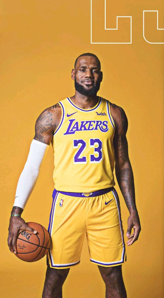 世体：巴萨已提前告知西足协，亚马尔在报到前将接受检查（世体：巴萨已预先通知西班牙足协，亚马尔将在报到前接受检查）