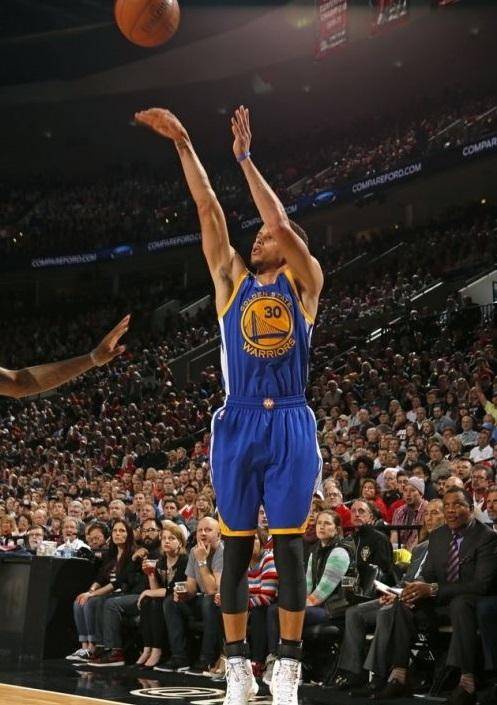 RAC1：奥尔莫左肩脱臼，预计将缺阵一个月（RAC1称奥尔莫左肩脱臼，预计休战一个月）