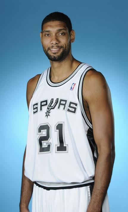 卡扎伊什维利：感谢中超联赛颁发的MVP，我非常珍视这份荣誉（卡扎伊什维利荣膺中超MVP：心怀感激，倍加珍惜此荣誉）