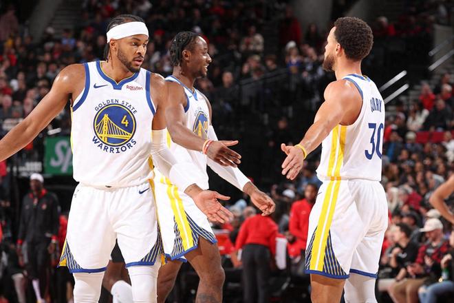 国外黄牛也猖狂，迈阿密国际东决门票被炒到破2300美元（海外黄牛疯狂抬价，迈阿密国际东决门票价格飙破2300美元）